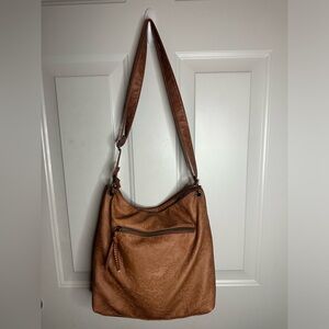 Stone Mountain USA Embossed Floral Crossbody